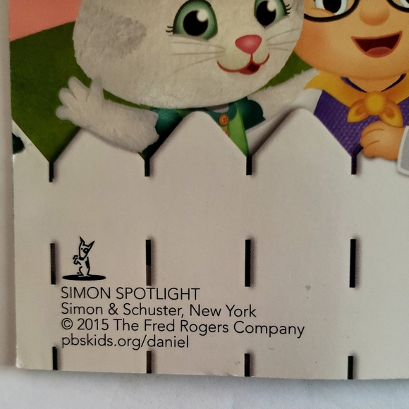 2015 Daniel Tiger 3 Piece Bundle Book & DVD!!! PBS - Picture 9 of 12